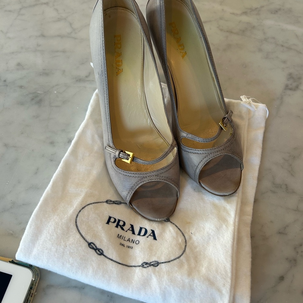 Prada Gray Peep-Toe Heels size 38.5